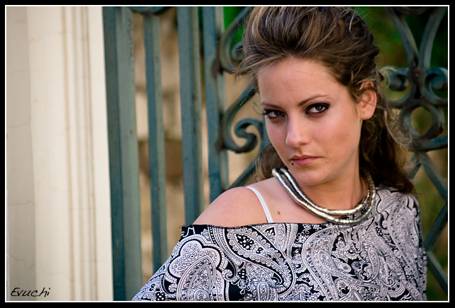 Mirada de Amanda
Keywords: Amanda modelo moia vic barcelona pose retrato exterior caborian mirada